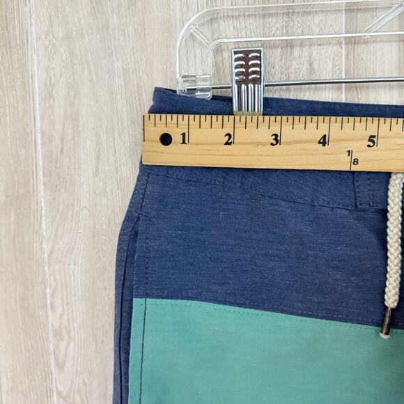Faherty Board Shorts Mens 28 Blue Color Block Quick Dry Surf Swim Beach Pool - Picture 5 of 11